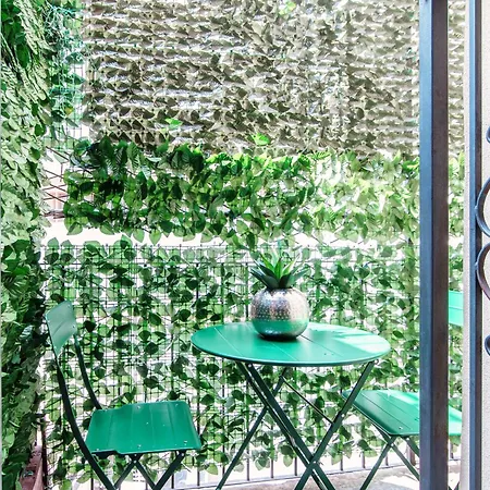 Joivy Chic 5-bed Near Duomo Di Appartement
