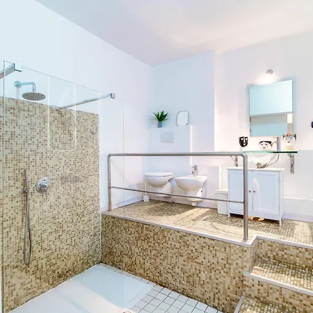 Joivy Chic 5-bed Near Duomo Di