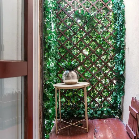 Joivy Chic 5-bed Near Duomo Di Appartement *